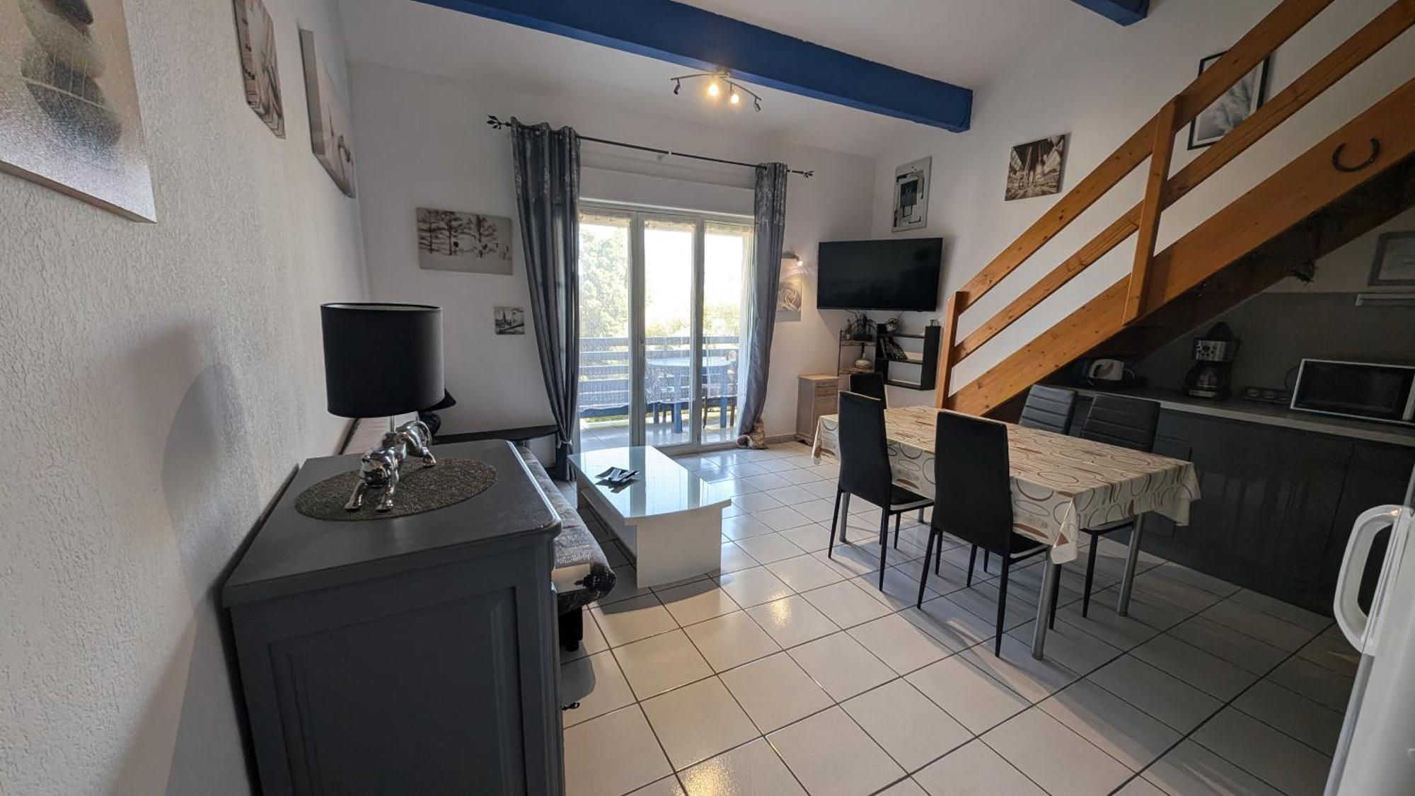 Grand Avec Une Chambre Et Une Mezzanine - Saphir 20 *